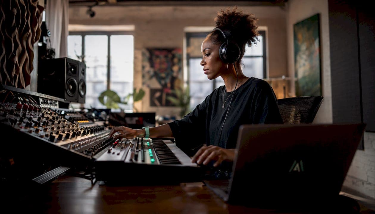 The best CheckMyMix.com alternatives for producers in 2026